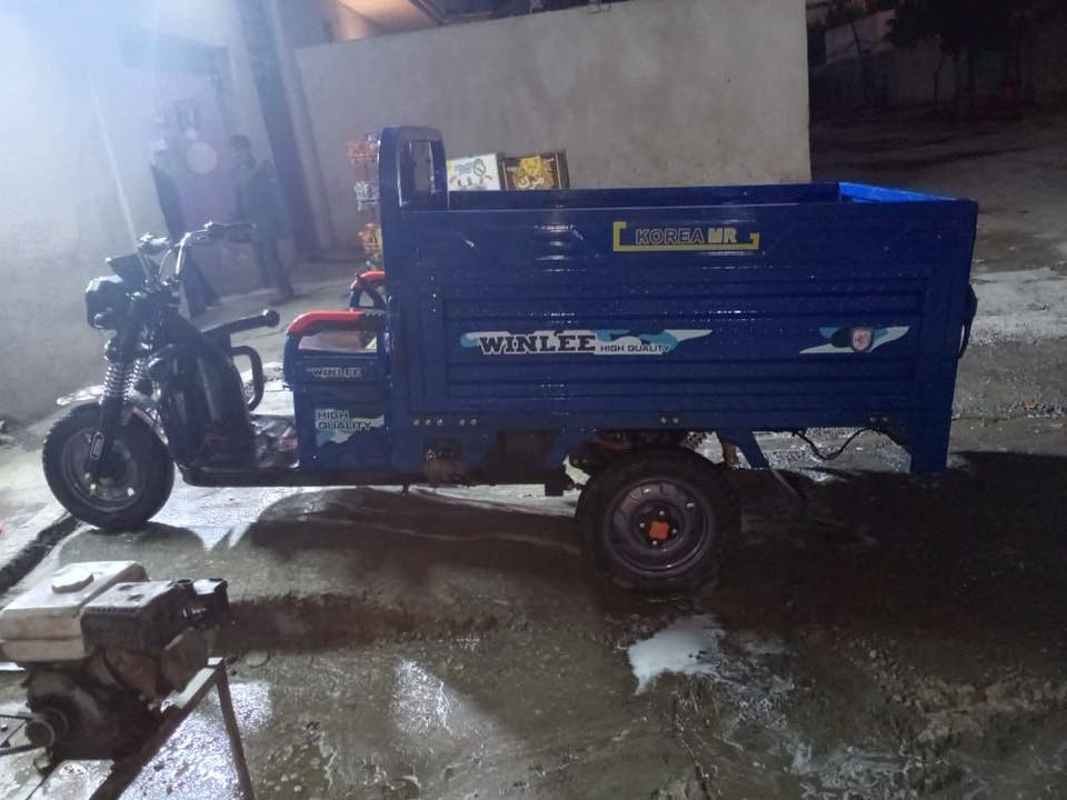 ستوته شحن موديل 2025 جاهزة 6 بطاريات السعر مليون و300 ألف وبيها مجال حك الجية
*********** 

واتساب متوفر
