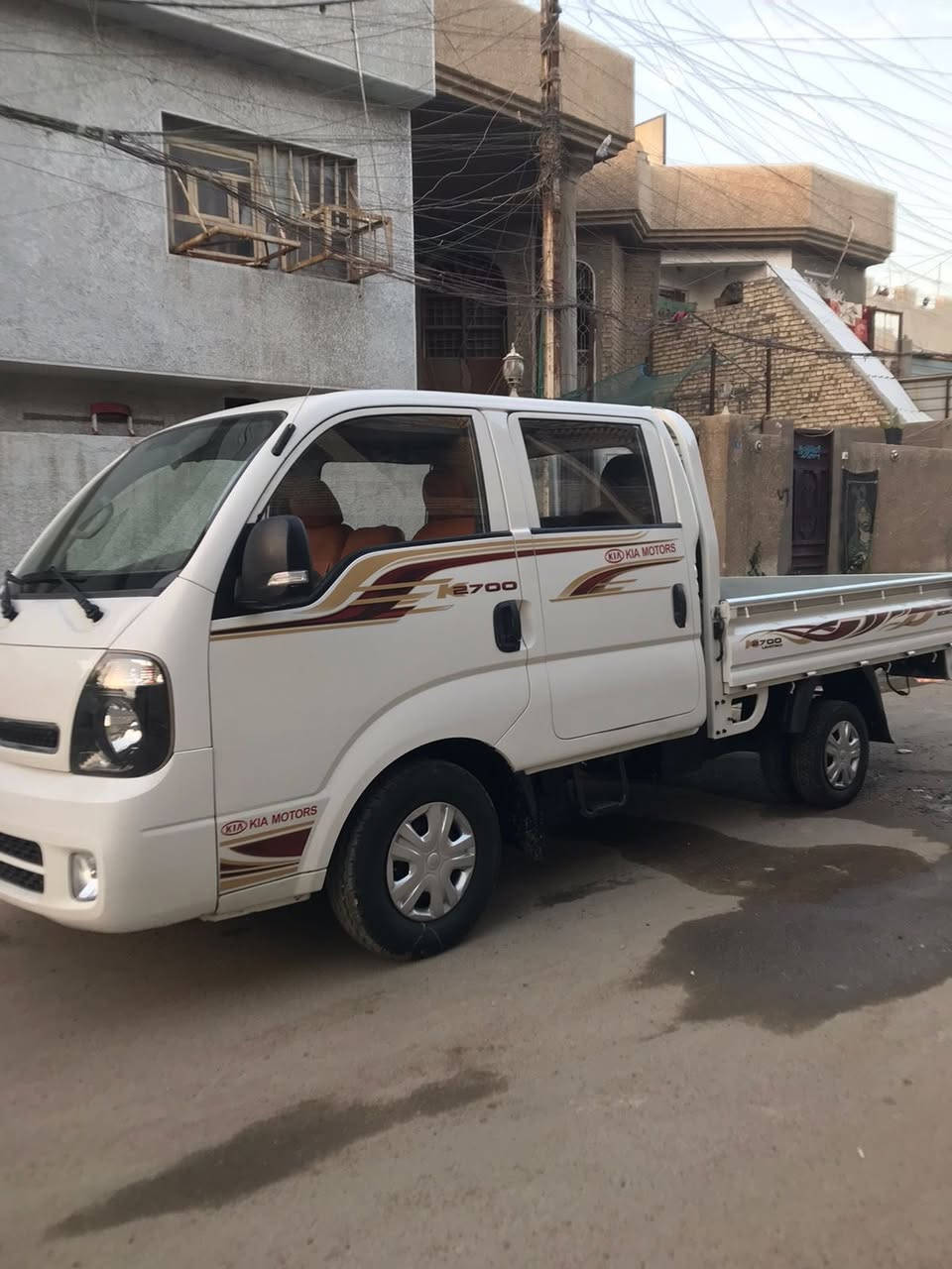 السلام عليكم
كيا دبل قمارة
موديل 2019
مكينة 2700
رقم بغداد الماني تحويل ثاني يوم
مكفولة مكينة وكير اكسل شواصي 
دوشمة جديدة 
تبريد ثلج❄️
مكفولة كفالة عامة 
السيارة جاهزة بدون اي نقص 
السعر 144 وبيها مجال للطيبين
رقمي ***********
مكاني بغداد
