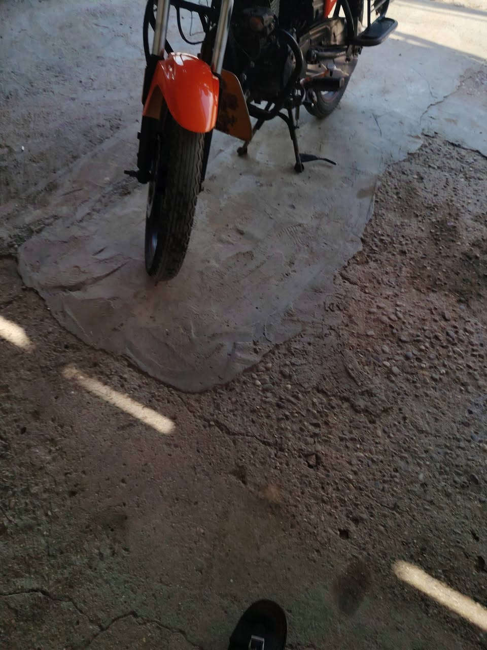 سلام عليكم دايون نفخ موديل 20 أوراق اصولي سعر 1000 وبيه مجال مكاني حله جبله ***********
