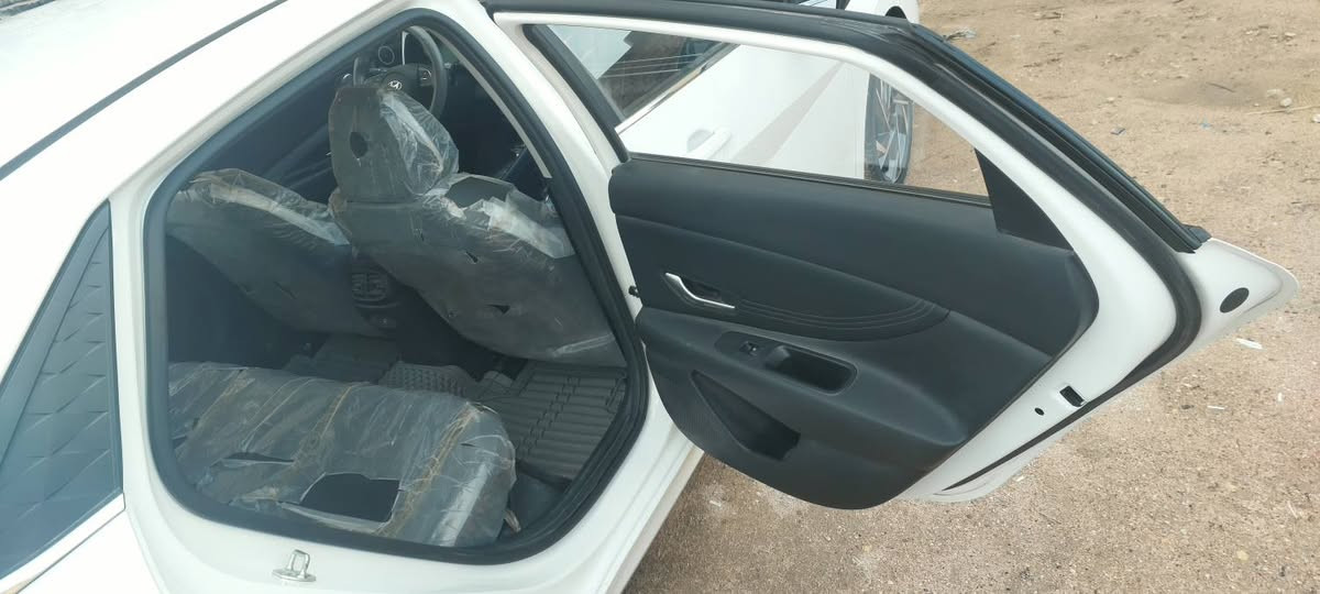 السلام عليكم النترا تجميع كفاله عامه ماشيه ٢١ الف فول مواصفات موديل ٢٤
رقم مميز تريد وكاله تريد تحويل ١٤٠ وبيها مجال 
***********
