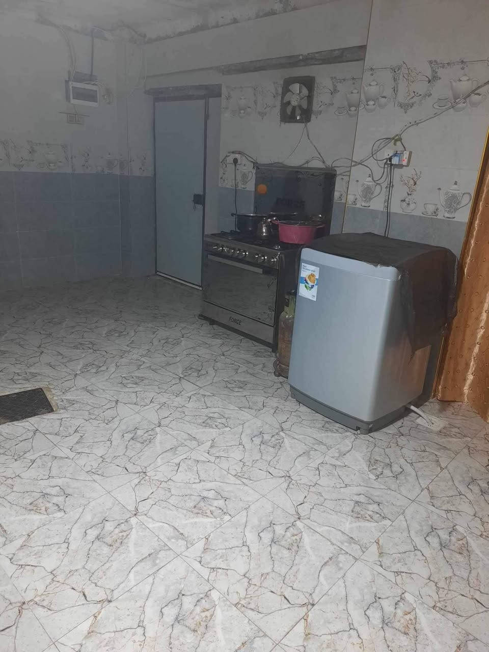 بيت تجاوز المعقل الهنديه ‼️
بي غرفتين  وهول ومطبخ كلش جبير 7ب5وبي طارمه صغيرة🏡
 ع شارع تبليط موقعه كلش حلو 📝
مساحته ١٠٠ متر 
سعر ٢٠ قابل للتفاوض 🤍
#البصرة #البصرة


**إذا كنت صاحب هذا الإعلان وتريد حذفه لأي سبب، رجاءا أرسل رسالة إلى الدعم الفني**