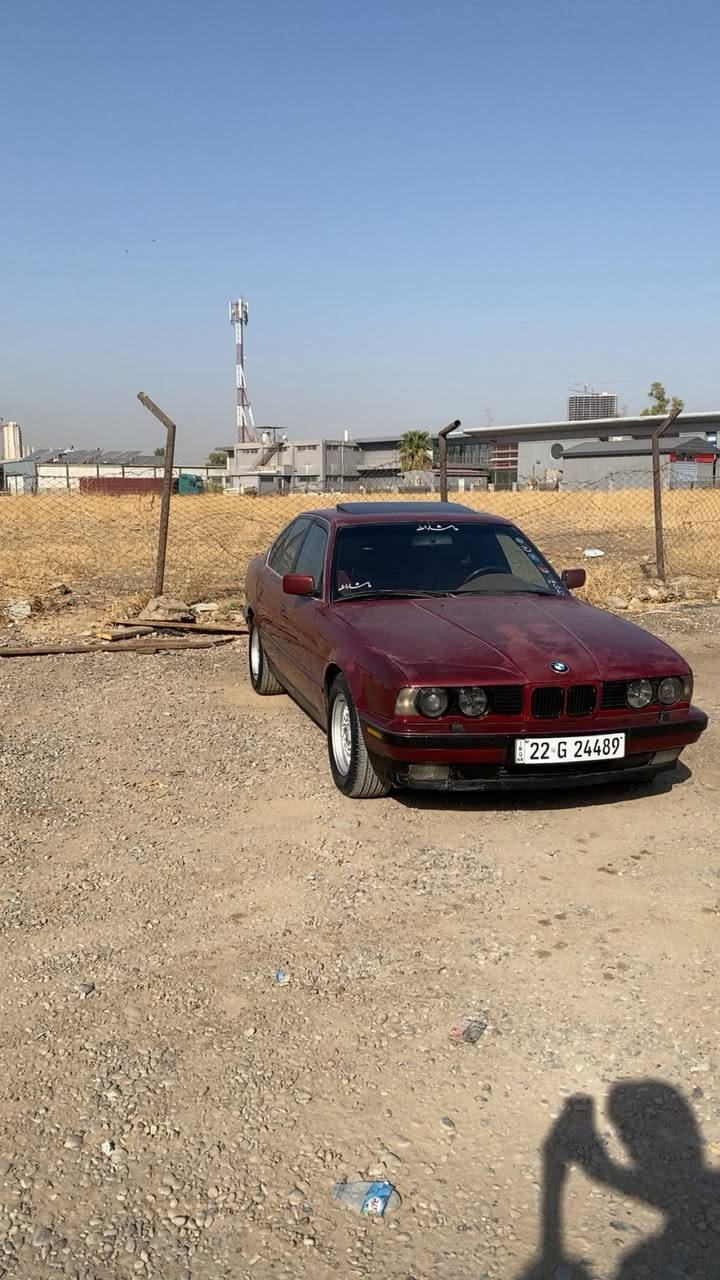 بەناوی خوای گەورە  bmw5251991
فوللی گئرحادی هەمشتی بەشرت حەیاری دەرکەشی خوار نیە گئرومەکینەو ئەکسلی بەشەرت مەکینەی دوکلەی شینی هەیە 
سحری٦٠قەرەقە موشتەرینی. ئەتو برا گەورە لۆزانیری زیاتر***********
