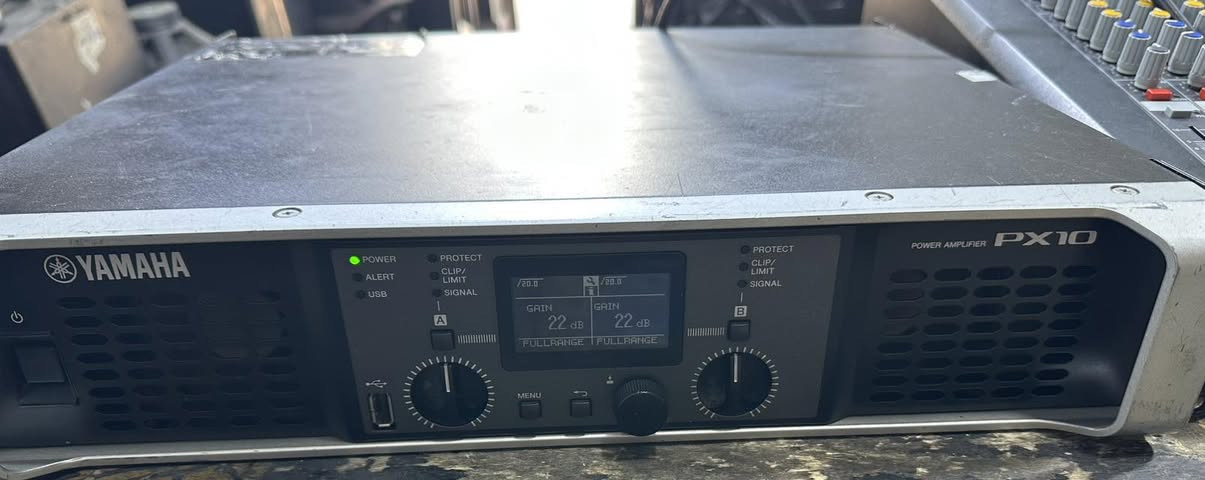 بور ياماها  bx10 اصلي اصلي 
نضافه 98 اخو الجديد 
***********
بغداد مدينة الصدر
