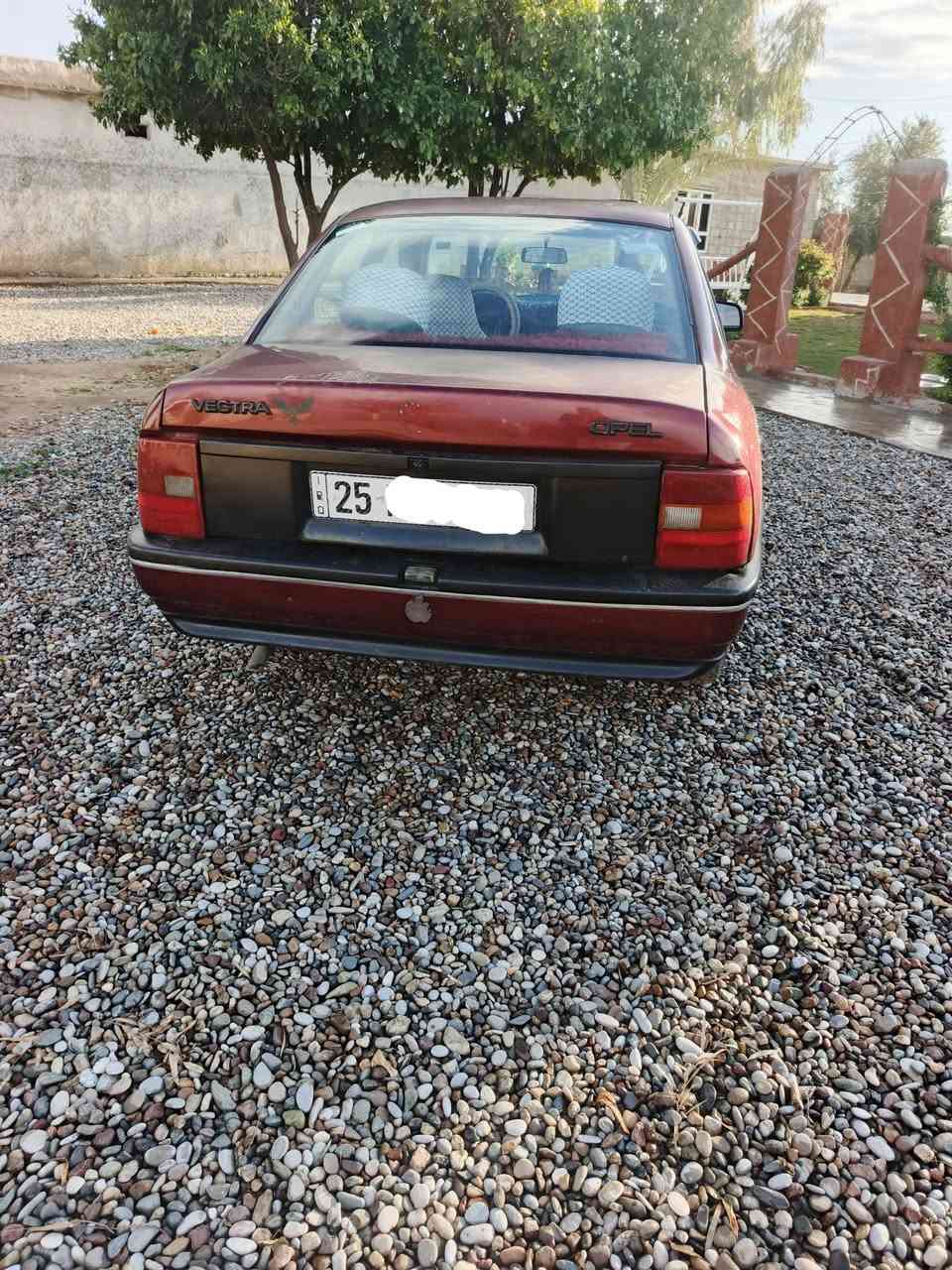 السلام عليكم للبيع سياره فكتره حجم ١٨ موديل ٩١ رقم دولي رقم كركوك سنويه ٣١ صبغ جماليه شرط محرك كير دبلات صدر كله جديد كهربائيات كلها شغاله شرط التحويل أو الوكالة من الشرعي السعر ٤٠ وبيها مجال للطيبين دفتر موجود (رقم الهاتف ( *********** _ ***********  ؟
