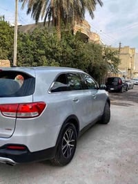 وارد امريكي Kia Sorento 2016 EX ( رقم بغداد بأسمي) محرك يخبل GDI تيربو...