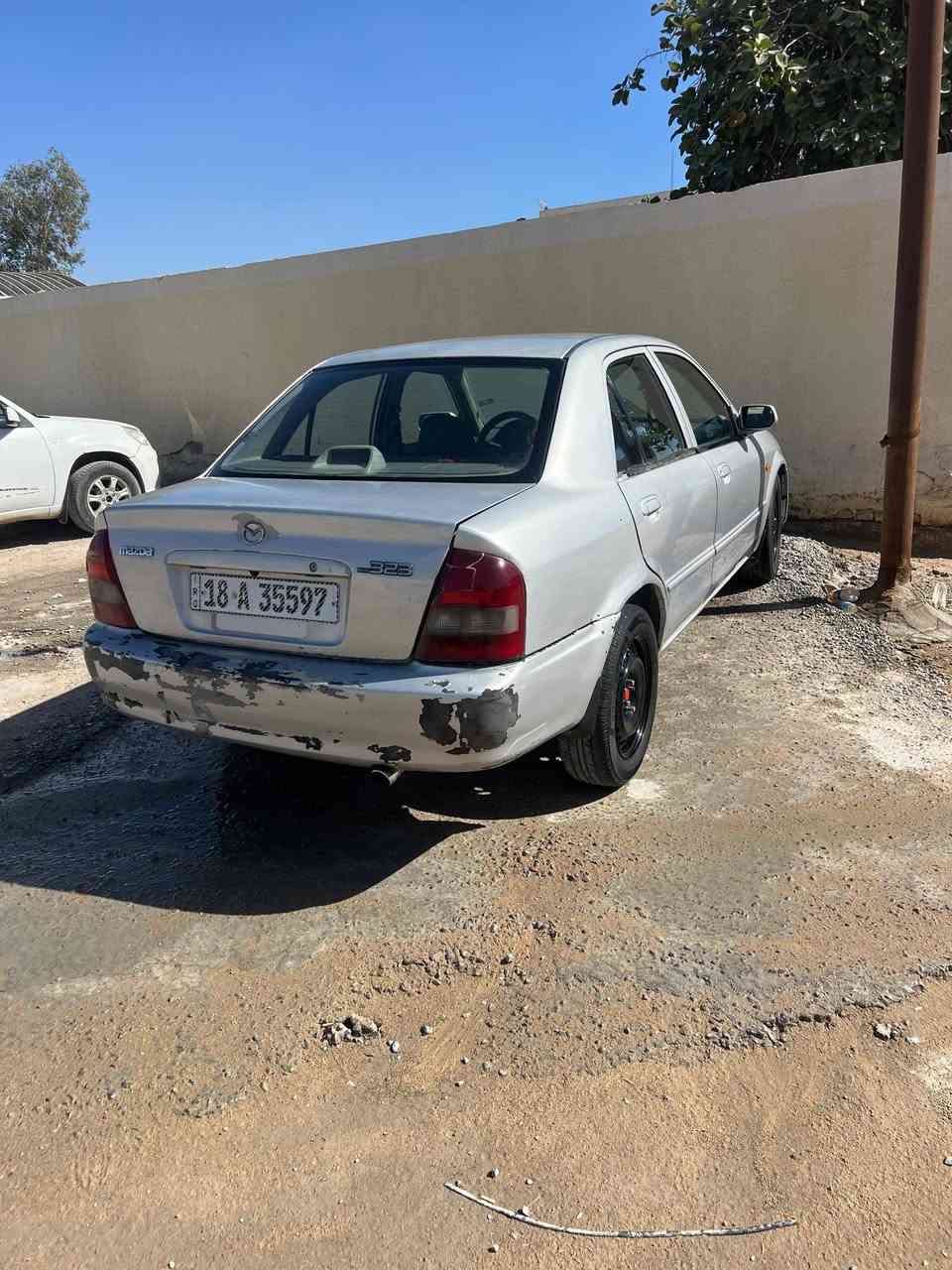 سياره ماصده حجم323موديل99مكفوله من الضربه فقط رشه صبغ عن الجراد باسمي سنويه32تنتهي سعر45 مكاني نجف ***********
