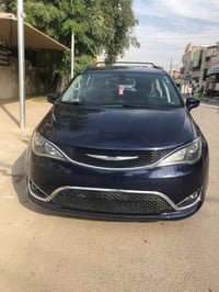 كرايسلر باسيفيكا 2018 وارد امريكي رقم سليمانيه/ مواصفات نص فول/ حادثها...