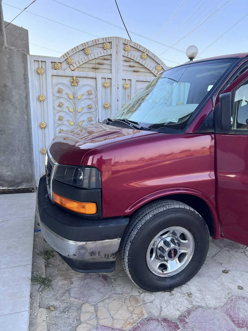 السلام عليكم سفانا 2007 خليجي داخل عسلي مكينه 6100 قبل يومين شديتها بعدني ماطالع بيها كير جديد حداديه تخم تاير برجستون مصبوغه عام جماليه السعر 110 وبيها مجال لا ضربه ومكفوله اي استفسارخاص اۇ اتصل ***********
