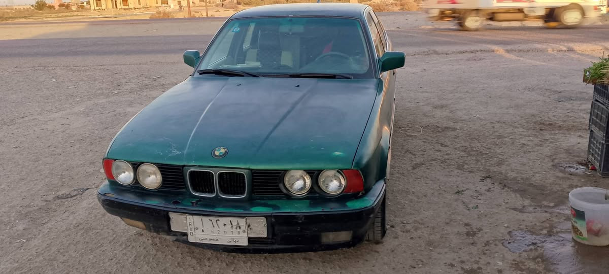 اسلام عليكم bmw حجم 520 رقم ديالا الماني صاحبهه متوفي اتعهد من كلشي محرك مفتوح كير عادي مكفولات حداديه زينه كهربائيات جاهزه مال جني مكان الرفاعي السعر 21 مجال بسيط ***********

