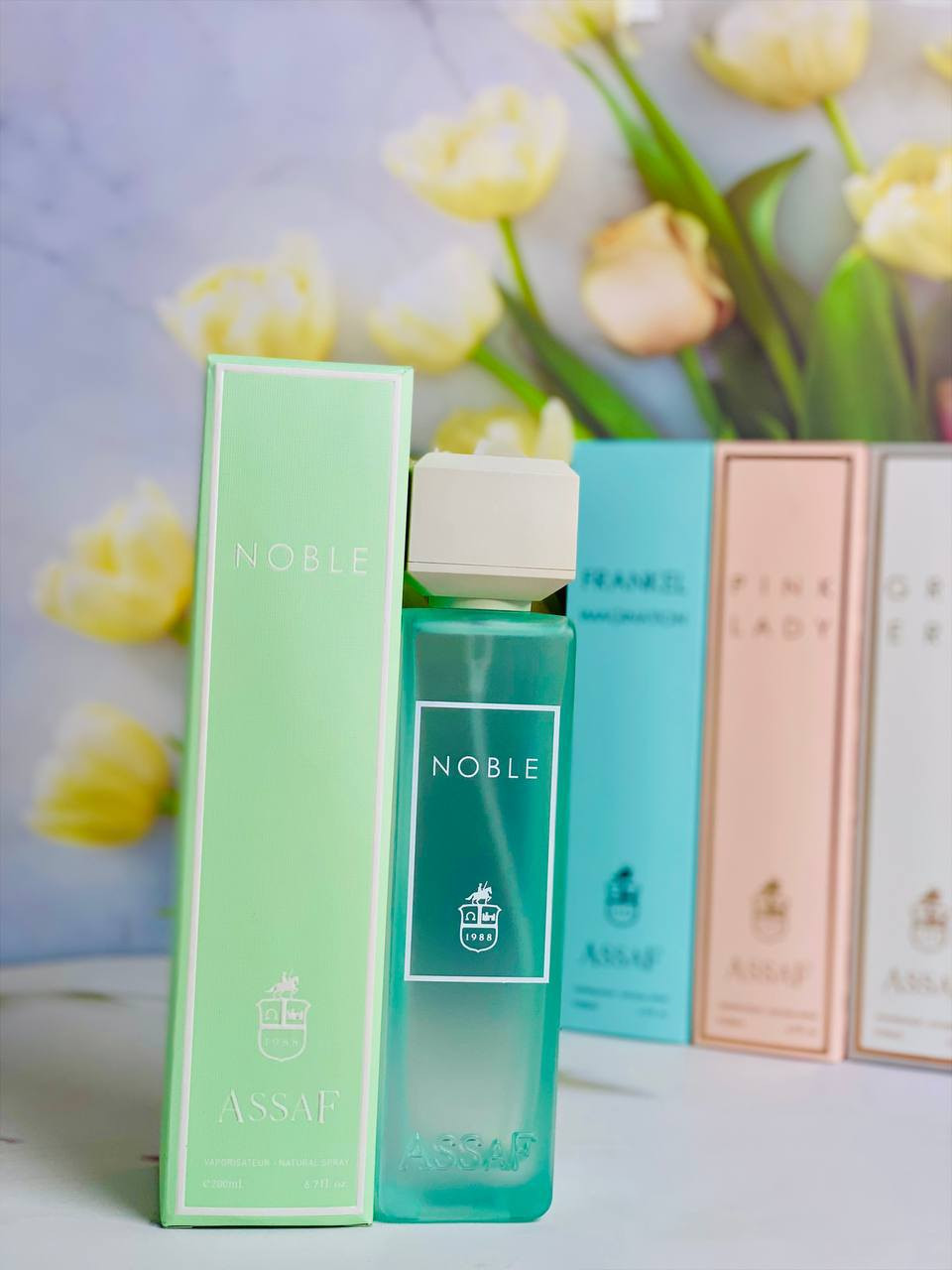 عطور براند عساف 200ml 🇸🇦

6 نكهات للرجال والنساء 🤍

💚 فرانكل سلفر – بديل كريد سيلفر ماونتن: لمسات حمضية، خشب الصندل، مسك

🎀 نوبل – بديل لانكوم لافي بيل: عبير الورد والياسمين، فانيليا، مسك وعود

🖤 بنك ليدي – بديل مس لافيرين: أزهار بيضاء، باتشولي، فانيليا 

💙 فرانكل انفنتوس – بديل كريد انفنتوس: ليمون، سوسن، نجيل الهند، خشب الأرز والمسك

💜 فرانكل اماجنشن – بديل اماجنشن: حمضيات، عنبر، ياسمين، خشب 

💖 كريس – بديل كريس ديور: برغموت، الياسمين، خشب الصندل والأرز، باتشولي


**إذا كنت صاحب هذا الإعلان وتريد حذفه لأي سبب، رجاءا أرسل رسالة إلى الدعم الفني**