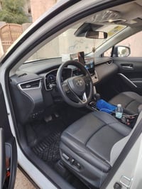 من رخصه الادمن فوت لندر موديل 25 توكلار فول مواصفات ماشيه 19 الف سياره...