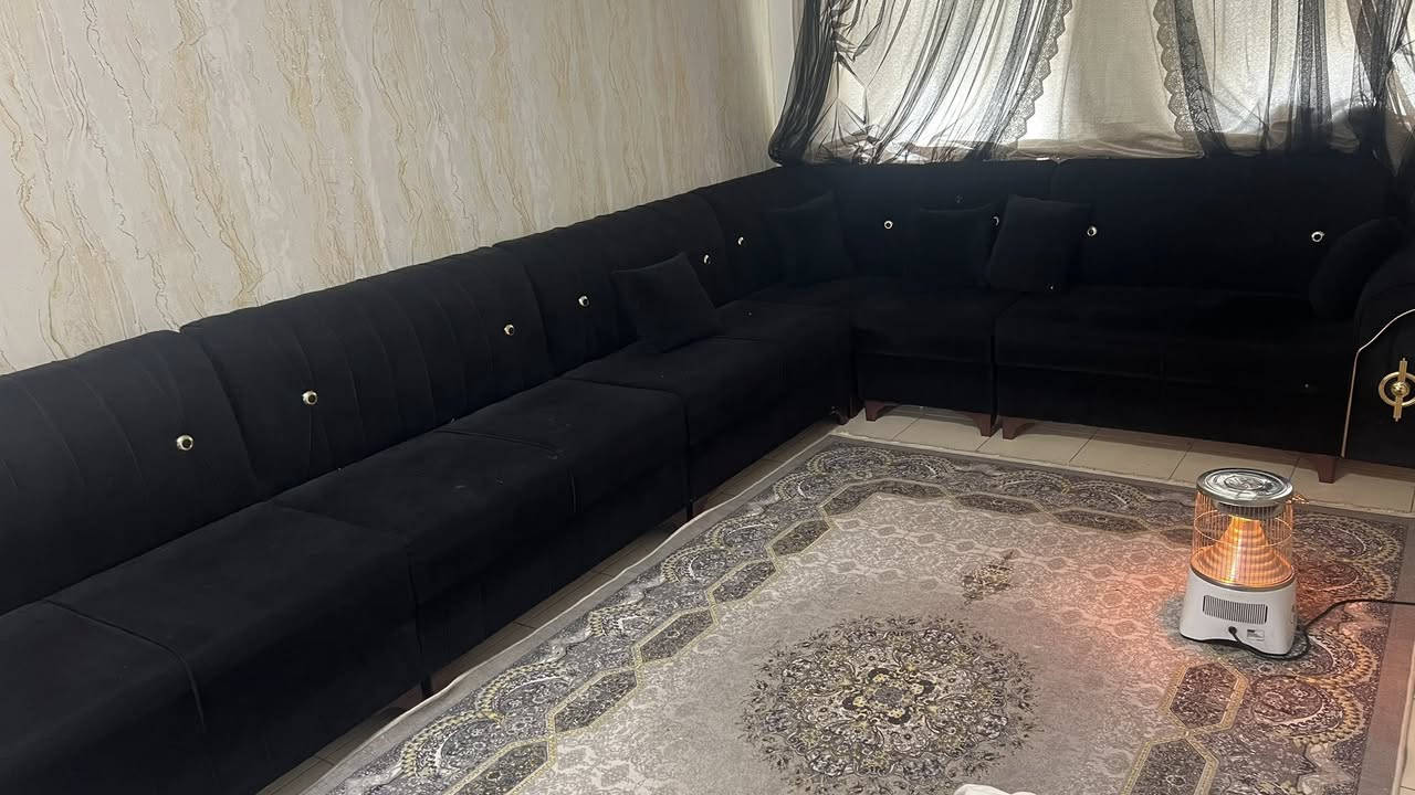 ‏سلام عليكم ديوان للبيع العنوان إيوان   السعر200الف قفل هاتف ***********
