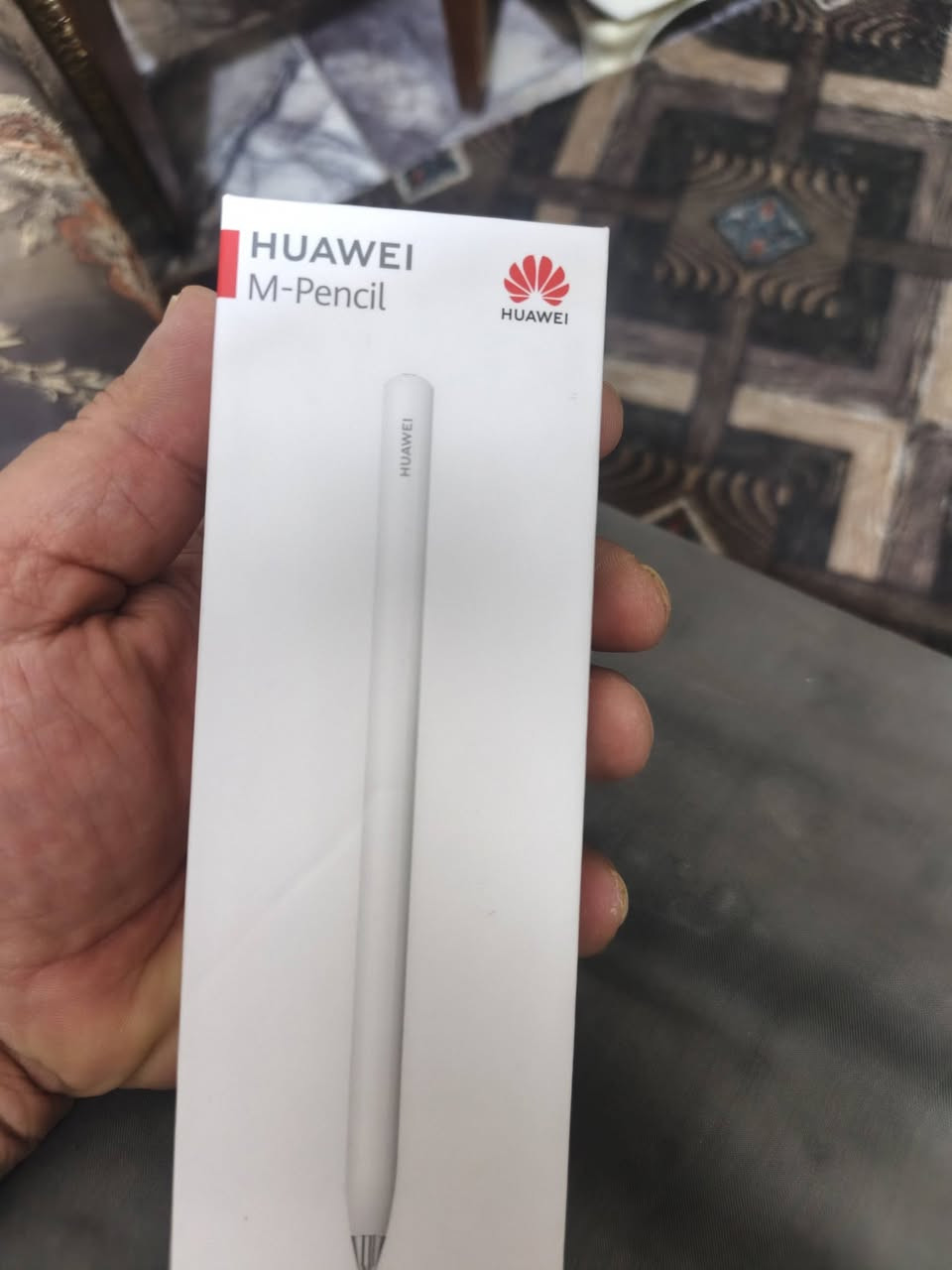 تابلت مستخدم لمدة اسبوع شرط الفحص
مواصافات عالية جدا
Huawei MatePad Pro
المساحة: 512GB
الرام: 12GB
نوع الشاشة: Tandem OLED paperMatte بحجم 12.2 انش
تردد الالوان: 10-bit تدعم مليار تدرج لون
الدقة: 1840×2800 مع تردد 144Hz
سرعة الشحن: 100W مع بطارية 10100mlA
عدستين الاولى اساسية بدقة 13MP و الثانية زاوية واسعة بدقة 8MP
الصوت: اربع سبيكرات ستيريو
الاطار معدن المنيوم و الظهر الياف زجاجية
الملحقات: كفر ابو الكيبورد + قلم بلوتوث + ماوس بلوتوث


**إذا كنت صاحب هذا الإعلان وتريد حذفه لأي سبب، رجاءا أرسل رسالة إلى الدعم الفني**
