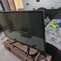 شاشة LG للبيع السعر 200 الف للاستفسار 07723473941