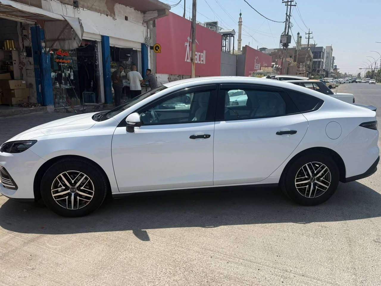 سلام عليكم للبيع BYD  SEL 0 5  ماشي 6000 الف سياره مكفول كفاله عامه من كولشي مكاني كركوك ملاحظه سياره ويل كروم بلادي. سياره رقم أربيل. *********** كركوك, العراق
