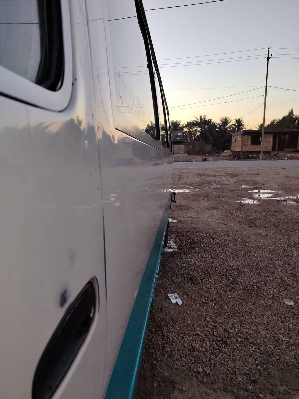 السلام عليكم   كوستر 2004 للبيع  تفاصيل بالفيديو  ***********    السعر   175  وبيها مجال
