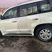 لاندكروزر • ٢٠١١ • بدون حادث