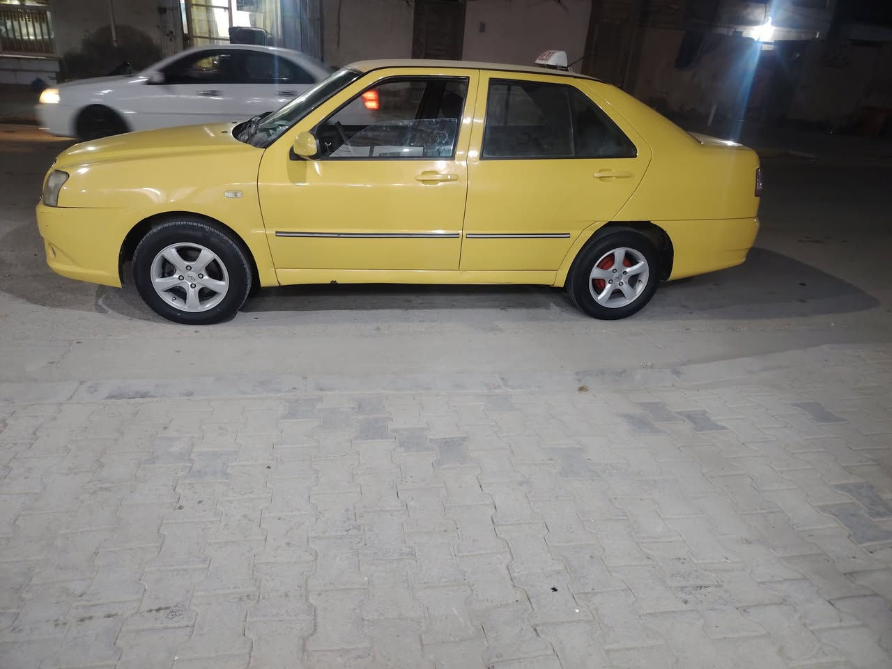 سلام عليكم
شيري كوين موديل 2016
مصفره خط وبحث السعر ٣٨ رقم جديد
***********
