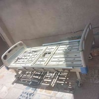 للبيع للبيع سرير طبي  العنوان بغداد  واتساب فقط 07863112146