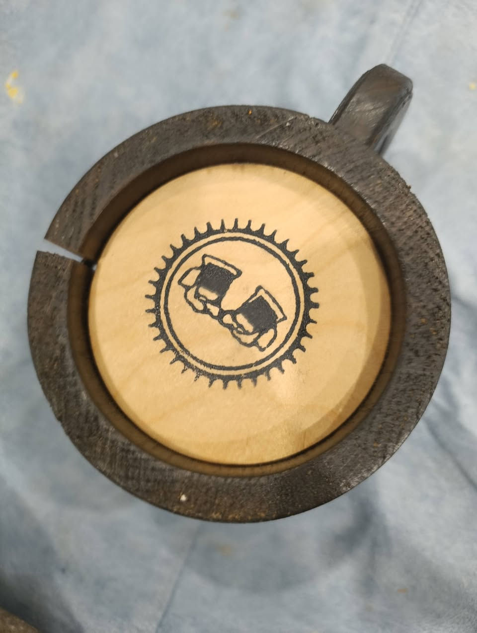 باله دينمارك كوب على هذا الشكل انتيكات أعطي سعرك وبلعافية


**إذا كنت صاحب هذا الإعلان وتريد حذفه لأي سبب، رجاءا أرسل رسالة إلى الدعم الفني**