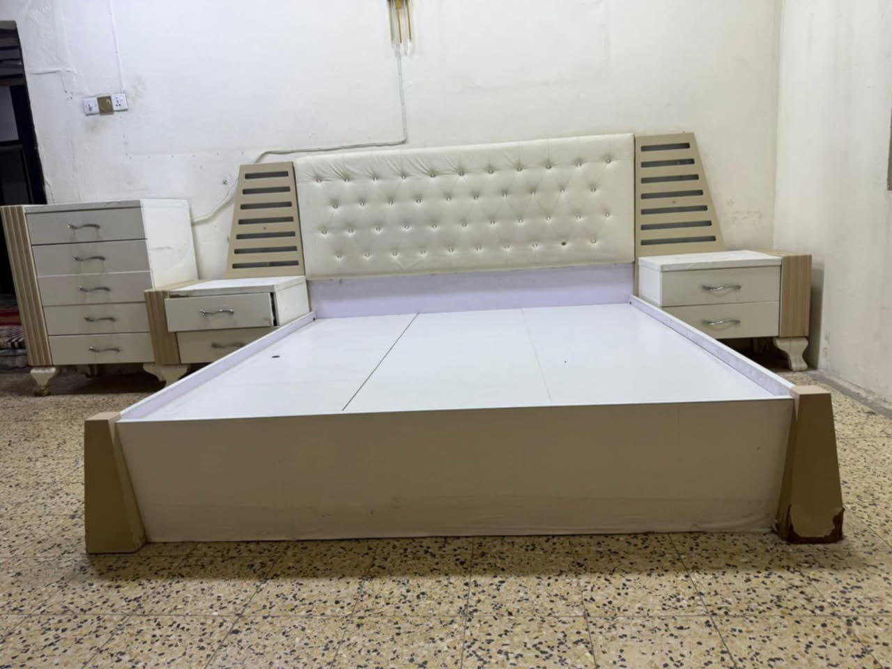 اغراض بيت للبيع بغداد شراي تفضل خاص


**إذا كنت صاحب هذا الإعلان وتريد حذفه لأي سبب، رجاءا أرسل رسالة إلى الدعم الفني**