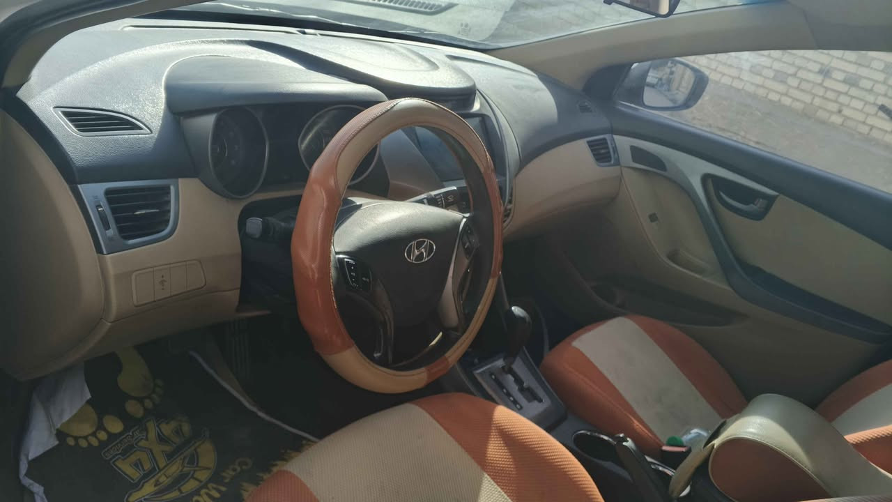 السلام عل النترا 2013 خليجي مكينة 1600 سيارة جاهزة مكينة كير حدادية ضرر باب السايق صبغ اثر شخط السعر 106 وبيها مجال
‏‪***********‬‏ النجف, العراق
