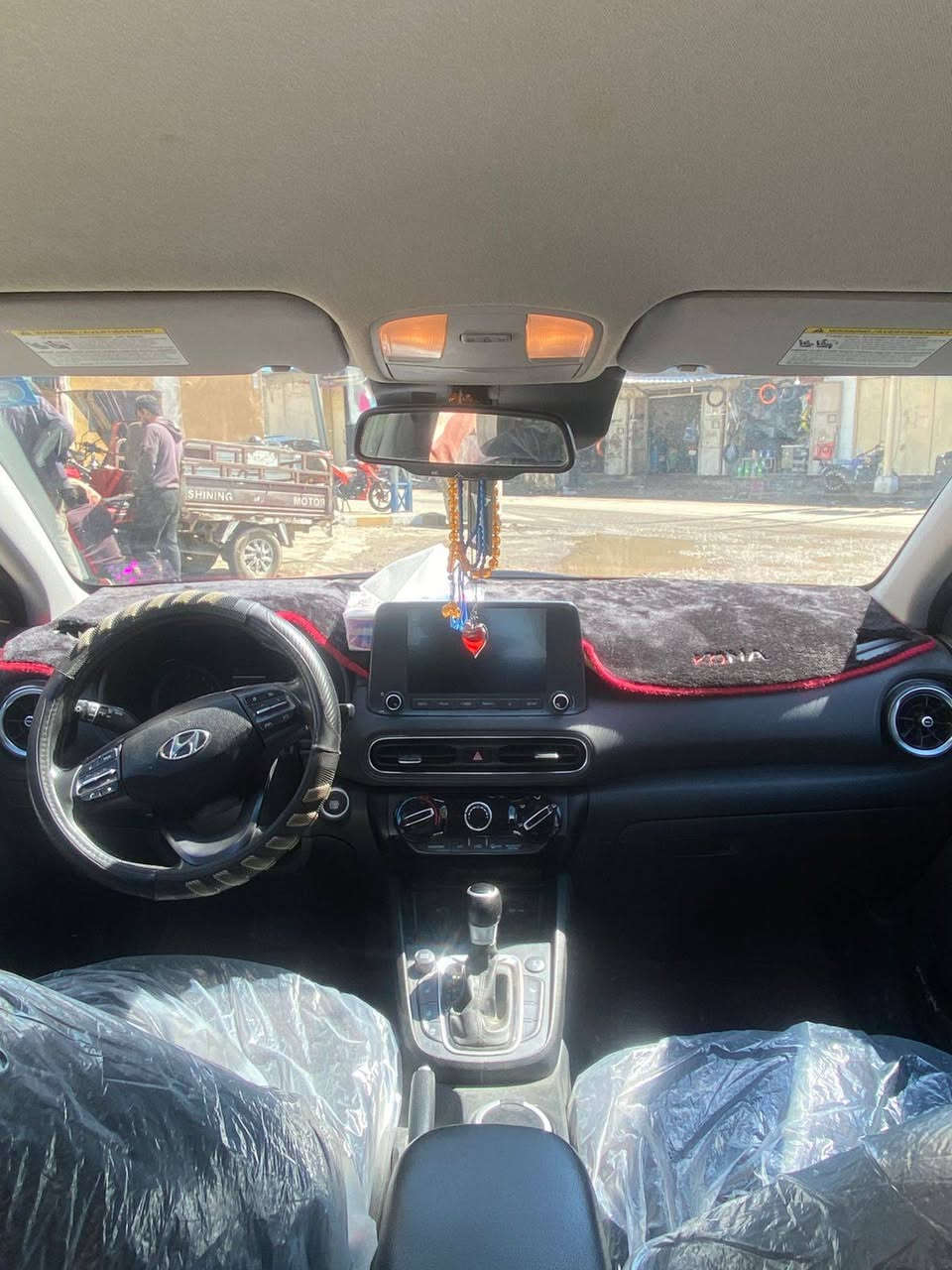 السلام عليكم سياره
للبيع موديل 2022 بصمت باب. تشغيل عن بعد
رادار أمامي وخلفي وجوانب السياره احله من الصوره
الضرر قطعتين بنيد وجاملغ وارد امديكي
ب اسمي السياره  رقم صلاح الدين تحويل ثاني يوم
هزه جديده السياره ترقيم جديد قبل شهر
 كشنات اماني تدفئه دفع رباعي العنوان
#تكريت #شارع #الباشا
السعر 155 وبيه مجال شي قليل الاتصال
عل رقم او تواصل عل واتساب
***********
