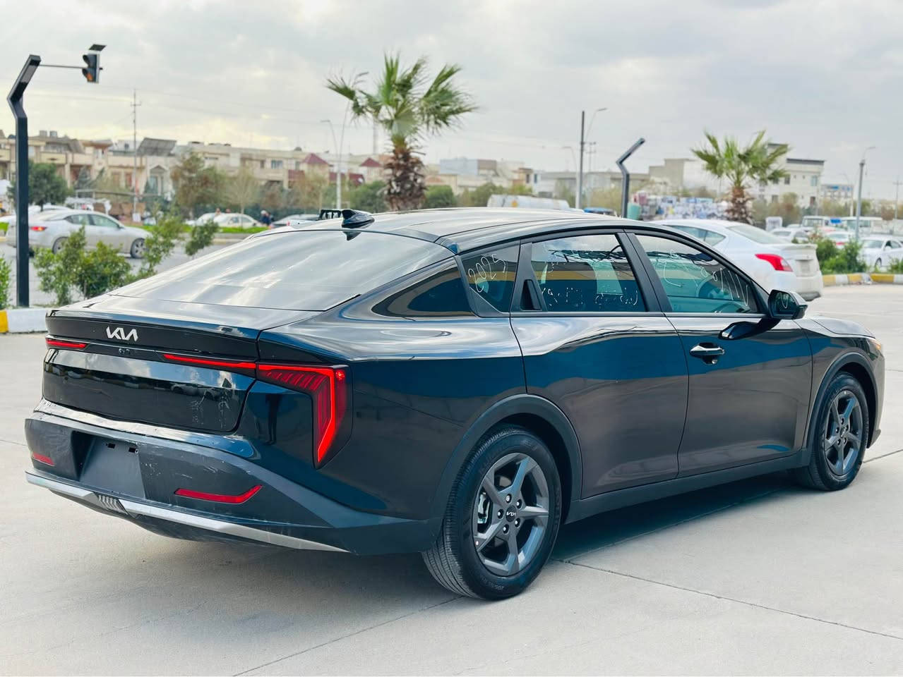 السلام عليكم

كيا K4 الشكل الجديد 2025🖤
2025 KIA K4 LX
ماشيه 4000 الف زيرو
محرك 2000 دوش المرغوب
جملغ خلفي  صبغ فقط  🔻
بدون ايرباك✅بدون دواخل ✔️

موصفات LX
شاشه ايباد عدد ٢
تشغيل عن بعد
رادار جانبي
تحديد مسار
رادار امامي
رادار خلفي
توقف ذاتي
قياده ذاتيه
شاشه كار بلي +اندرويد
سايد بريك بصمه
اوتو هولد
نظام سبورت ونورمل
تحكمات ستيرن 
وهواي بيها مواصفات

السعر 159 ورقة بدون رقم ( تترقم شمالي )
واتساب / ☎️ *********** 📞
العنوان / اربيل ( معرض اربيل كارس ) 
 رقم الشاصي3KPFT4DE7SE119950 أربيل, العراق
