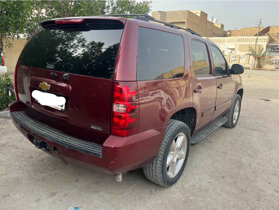 تاهو أدوات خليجي 2008 فول مواصفات تشغيل عن بعد فتحه كشنات جلد كهرباء كفاله عامه من الكص والظربه والصبغ مكينه وكير وحداديه وتخم تاير كله جاهز تبريد تدفئه  السعر 85 وبيها مجال مكان السياره ناصريه  ***********
