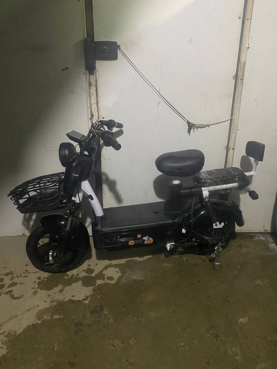 سلام عليكم ورحمة الله وبركاتة
عندي هاي دراجه شحن
ما صالي فتره 4 شهر من شريته
محتاج فلوس أو ريد بيعه شتريته (375)
وريد بيعه السعر : 275
الرقم ***********
