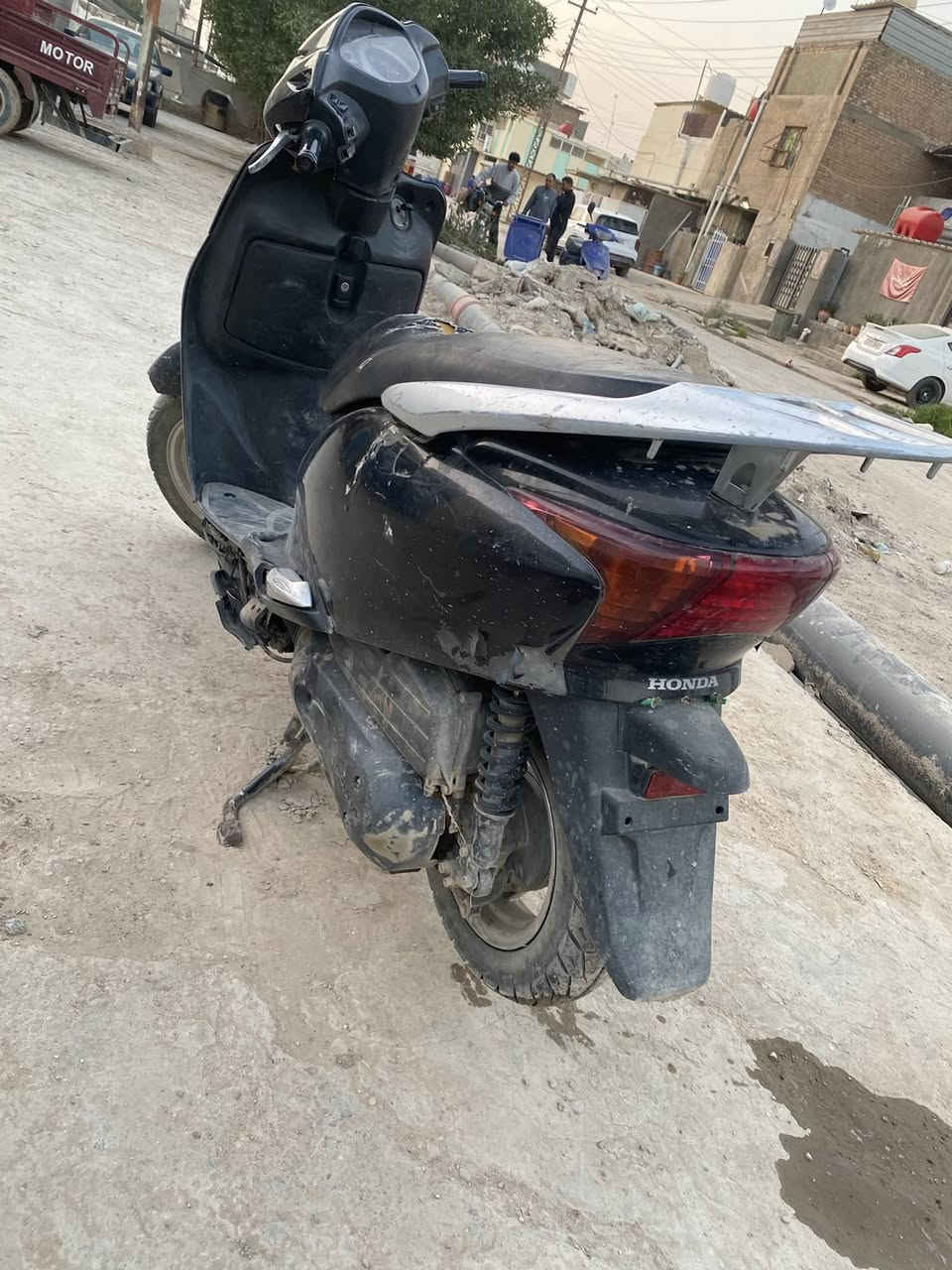 السلام عليكم ليدي حديث للبيع ما مفتوحه كله شغال المكينه ناعمه مكان بابل قرب مجسّر الثوره رقم الهاتف ***********
