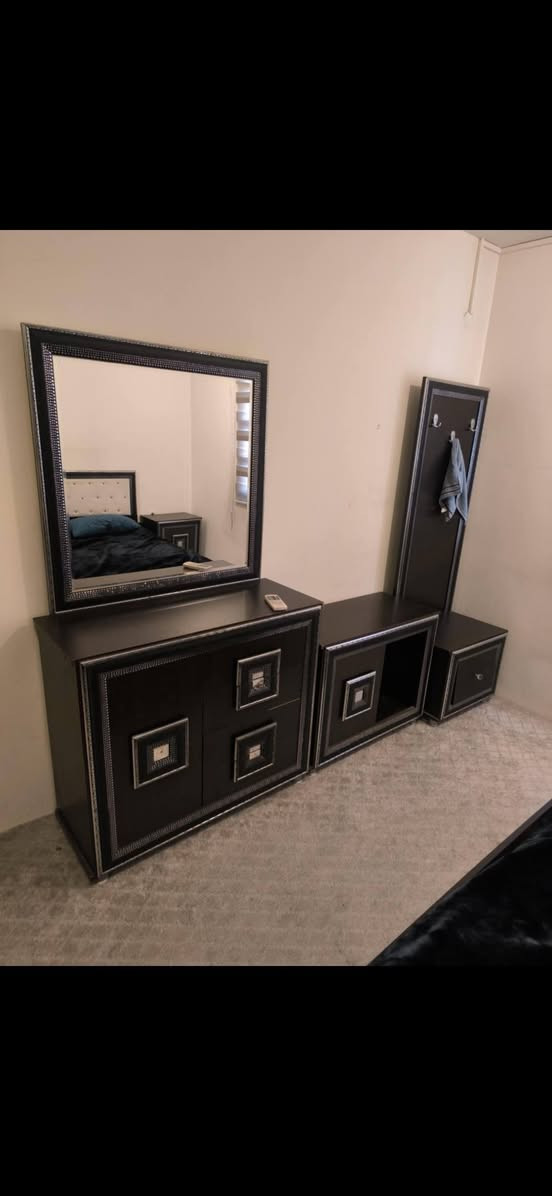 یەک ماڵی کامل ٥٠٠$
بۆ پەیوەندی کردن ***********
