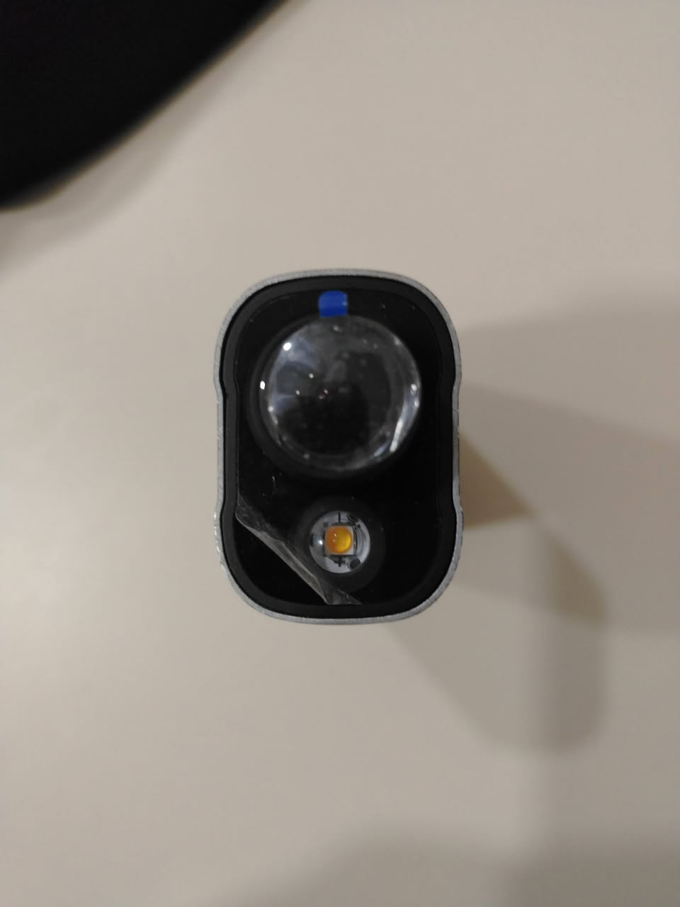 (Sport Recorder)
كاميرا دراجة رياضية بدقة 5K مصممة خصيصاً لعشاق ركوب الدراجات والأنشطة الخارجية. تأتي هذه الكاميرا بعدسة عالية الجودة قادرة على تسجيل الفيديو بدقة 5K بمعدل 30 إطاراً في الثانية مع دعم التقاط الصور الثابتة عالية الوضوح. تحتوي أيضاً على مصباح أمامي مدمج يُسهل التصوير الليلي والحركة في الإضاءة المنخفضة. كما تدعم الاتصال عبر Wi-Fi مما يتيح نقل الملفات مباشرة إلى الهواتف الذكية أو الأجهزة اللوحية بسهولة. تم تصميم الجسم الخارجي ليكون مقاوماً للصدمات وخفيف الوزن مما يجعلها مثالية للتركيب على المقود أو الخوذة أثناء القيادة.

 مميزات المنتج: 
- دقة تصوير 5K بمعدل 30 إطار/ث
- إمكانية الاتصال اللاسلكي Wi-Fi
- مصباح إضاءة أمامي مدمج
- تصميم مقاوم للصدمات وخفيف الوزن
- إمكانية تركيبها على الدراجة أو الخوذة
- تدعم التصوير الليلي والفيديو والصور الثابتة
 #كاميرا, #دراجة, #تصوير_رياضي, #5K, #واي_فاي, #اكسسوارات_خارجية #كاميرا_دراجة الرياضية


**إذا كنت صاحب هذا الإعلان وتريد حذفه لأي سبب، رجاءا أرسل رسالة إلى الدعم الفني**