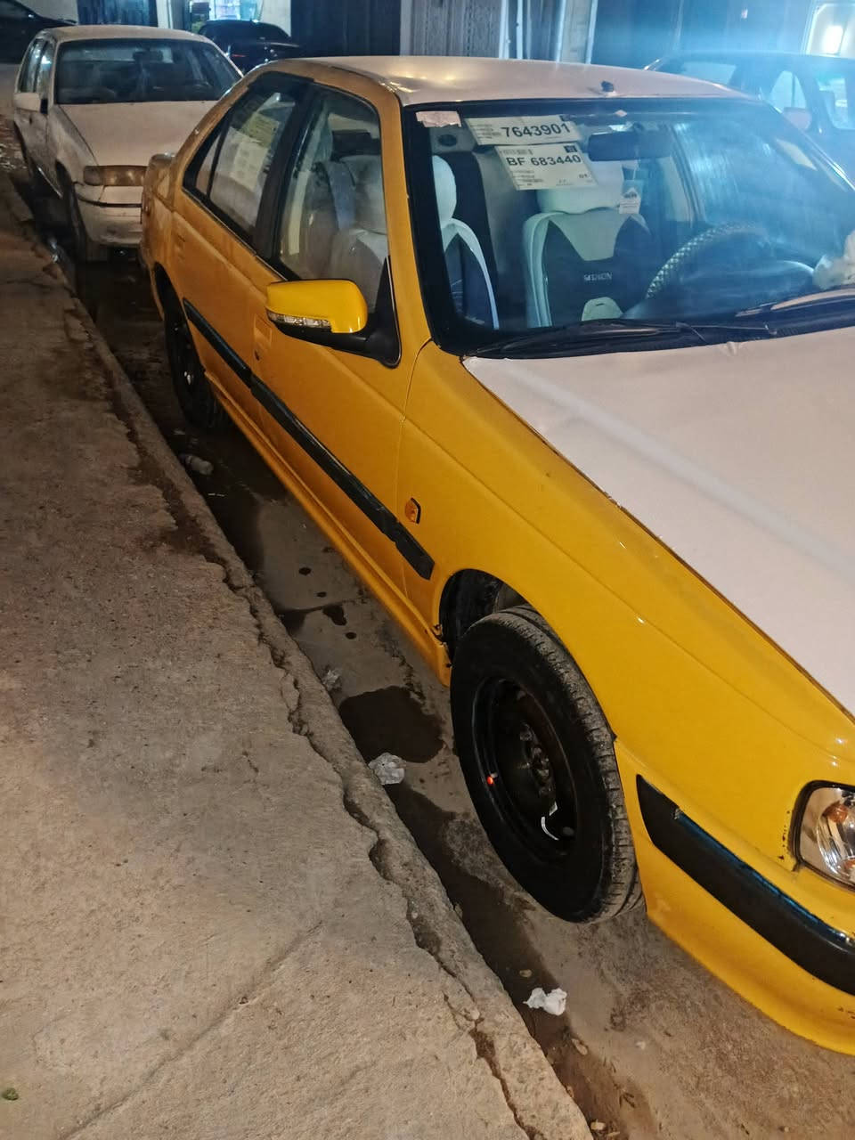 السلام عليكم بيجو بارص موديل ٢٠١٥ سياره باسمي مصفره هيئه وغرامات بيه جاملغ امامي وخلفي صبغ بدون حادث كير مكينه خير من الله وتبريد نقص غاز عارضه ٣٧مكاني بغداد ***********
