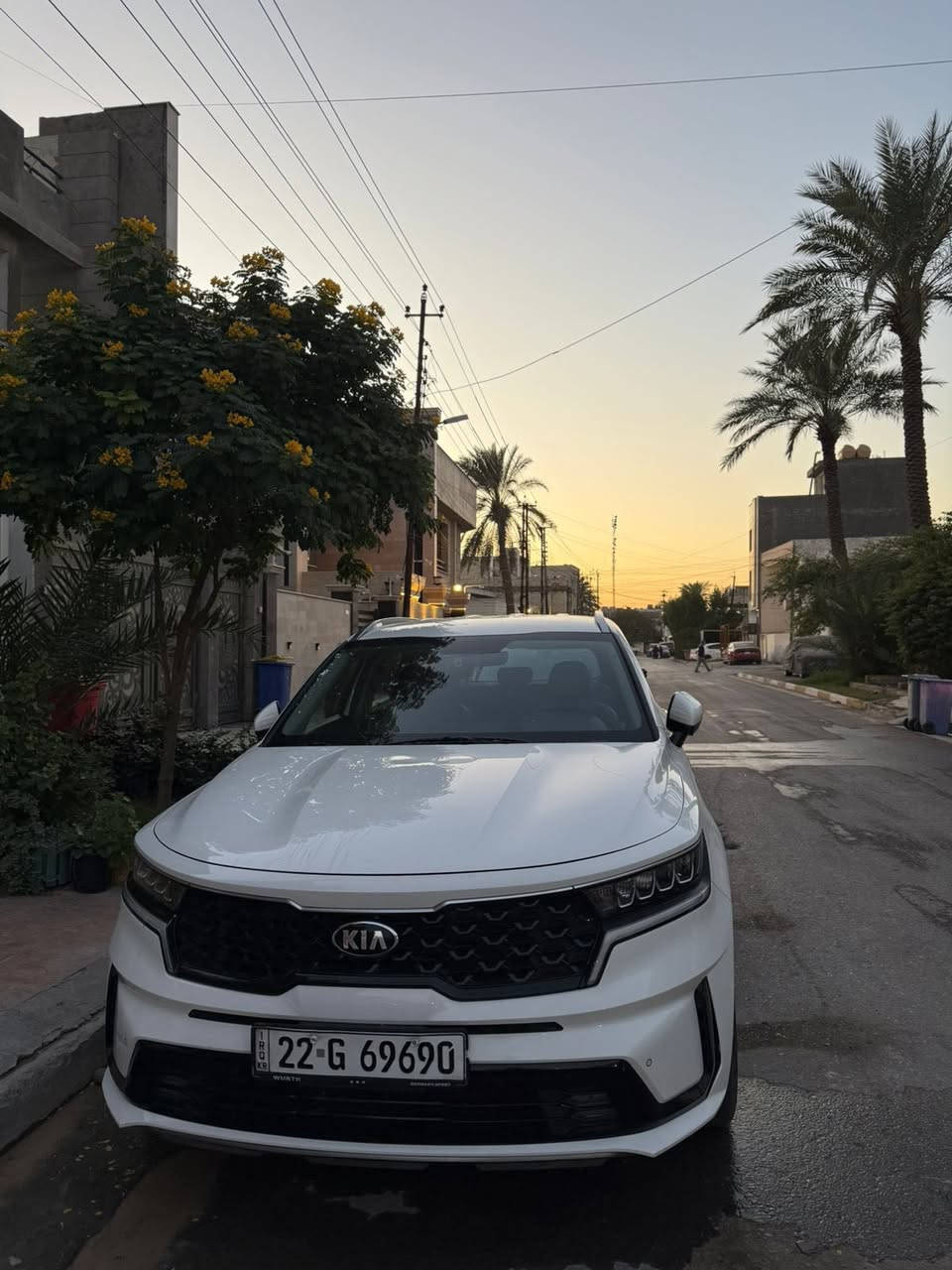 السلام عليكم 
سورنتو 2021 خليجيه 
ماشيه 103,000
بيها ملاحظات بسيطه موضحه بالسونار  كير ومحرك مكفول 
تخم جديد. فول ما عده البانوراما
***********
