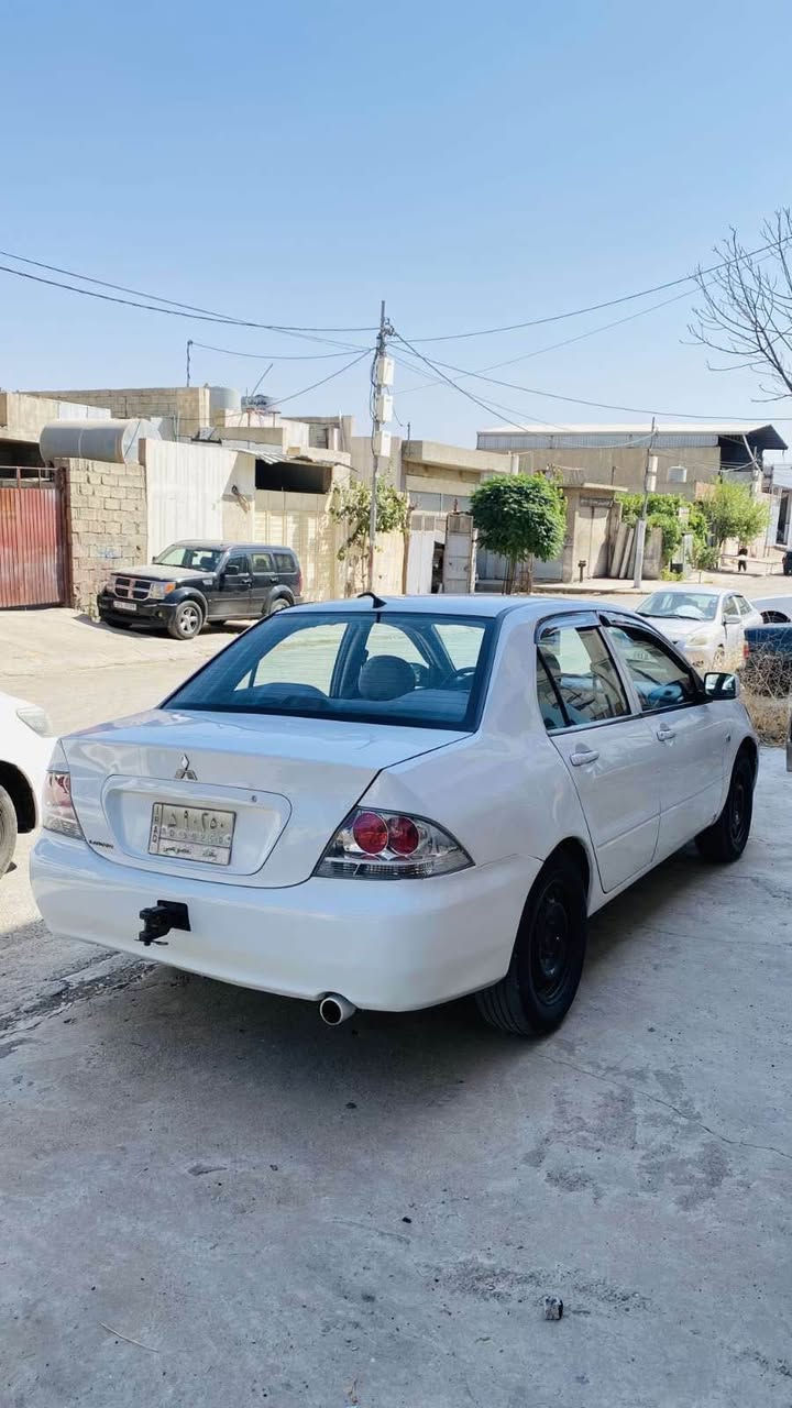 لانسةر ٢٠١١سةنةوي  پلاستيكً گيرتوماتيك دةبل گير  مةكينةو گيري بةشةرت  تةقةو رةقةي بةشةرت تةبريتي ساردو گةرمي بةشةرت پةلةپةلة بوياخي هةية سعري ٥٦ كةميك مةجال  *********** كالار, السليمانية
