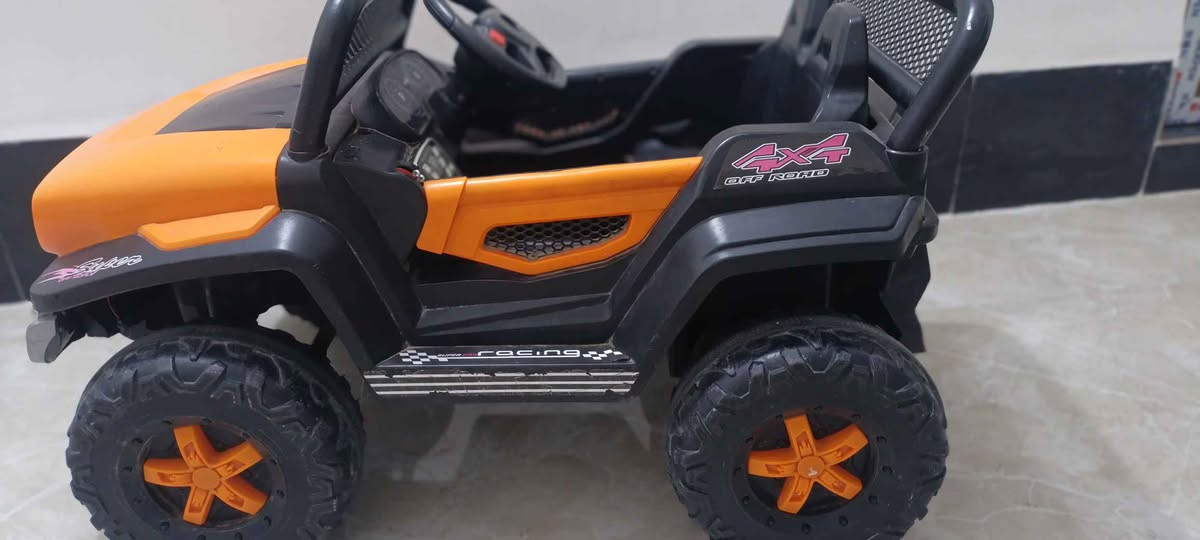 سياره اطفال شحن نقص فقط بطاريه  سياره نضيفه كدام عينك اتصل *********** كربلاء, العراق
