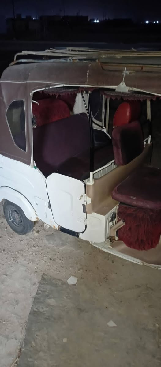 سلام عليكم تكتك 22 سنويه محرك مكفول كشره بيها صفحه سعر 6700وبيها مجال عنوان المدثره
***********
