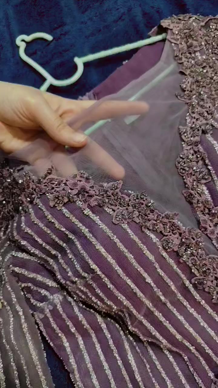 فستان مناسبات بالون البنفسجي فستان ثكيل بالبس ويطلع الجسم قالب قياس يلبس 42/44
واشتريته قبل ست اشهر ب160 وابيعه ب60 وبي مجال الي تريدو تراسلني خاص


**إذا كنت صاحب هذا الإعلان وتريد حذفه لأي سبب، رجاءا أرسل رسالة إلى الدعم الفني**