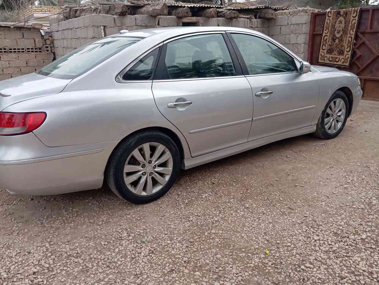 سلام عليكم ازيرا للبيع موديل 2008 وارد امريكا فول مواصفات عدا البصمه سنويه وهزه جديده تبريد ثلج تدفه شغاله شاشه كامره فول لمتد سياره جاهزة من كلشي كير مكينه 3300حداديه كله مكفوله حادث جاملغ خلفي بدون دواخل مصبوغه عام جماليه وعندي الصور قبل لاتنصبغ سياره جاهزة من كلشي السعر 80 وبيه مجال قليل الاتصال ***********/// *********** مكاني بابل الحله مركز المدينة
