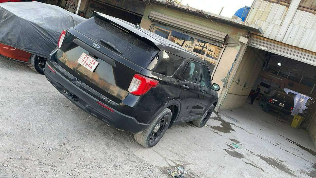 فورت اكس بلور بوليسي موديل 2022 الرقم شمالي المحرك ستة سلندر بيها القمارة مبدلة والصندوق القمارة بدون التكم وصندوق الخلفي مكانها  بغداد السعر160
***********
