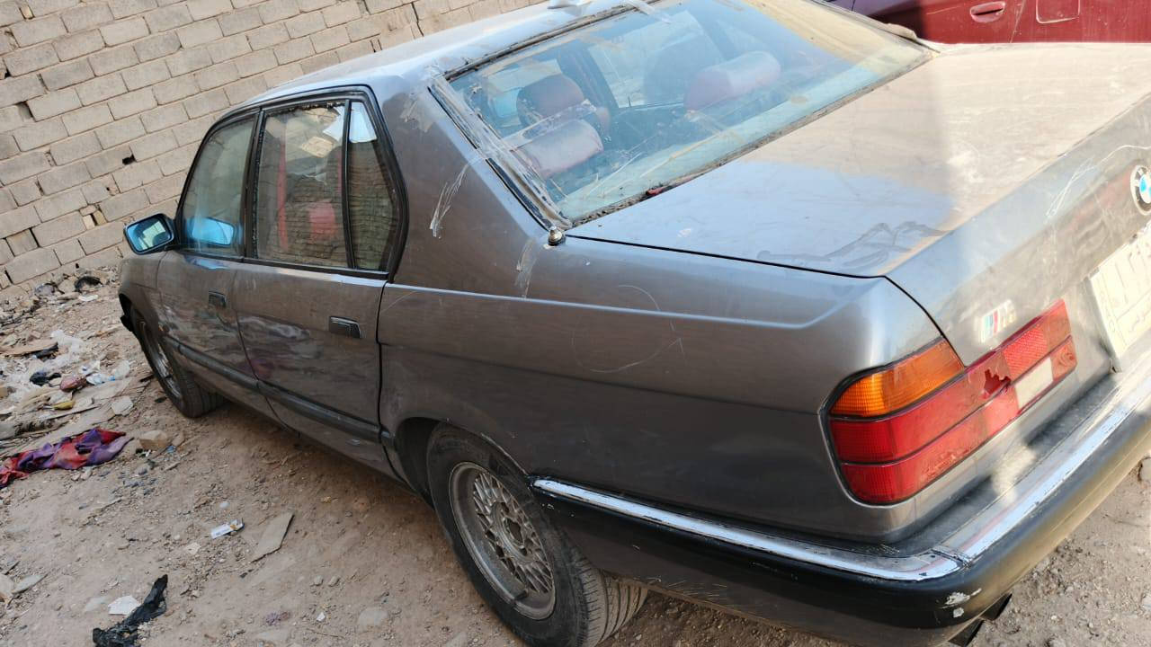 بي أم رئاسي باب طويل موديل 1993 للبيع السعر خاص رقم كربلاء تحويل نفس اليوم رقم الهاتف ***********
