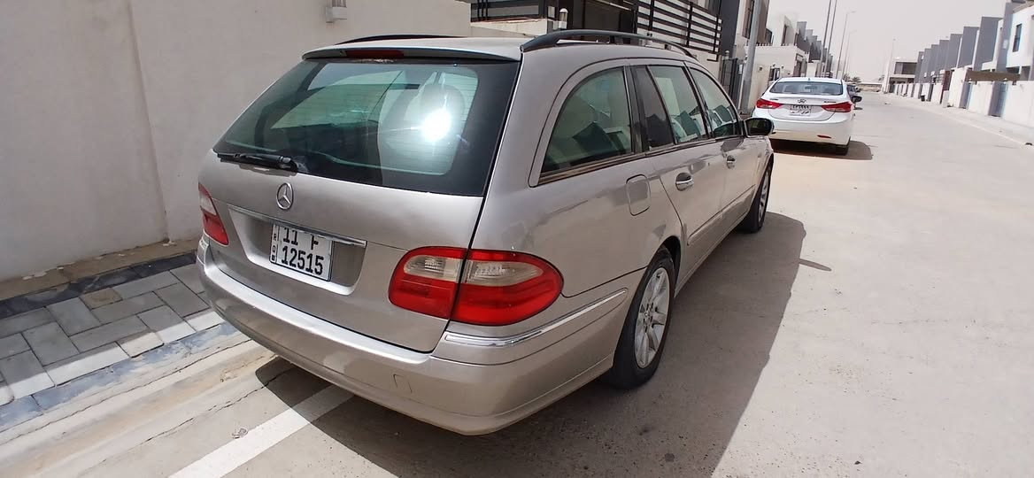 مرسيدس ام عيون ستيشن موديل2005 200E محرك اربعة سلندر محرك جديد بسمي رقم بغداد جديد دولي هزه جديده غرفة جديده نقص فقط تبريد مصبوغه عام لجماليةفقط السعر مناسب ١٠٥ وبيهامجال رقمي وتساب***********متواجد فقط على وتساب مكاني النجف الاشرف
