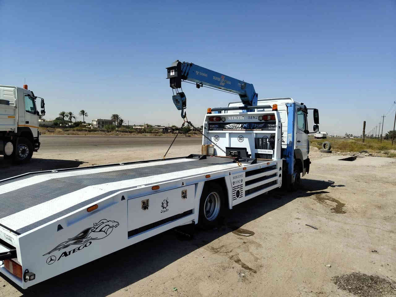 السلام عليكم مرسيدس اتيكو وحش موديل 17 حجم 818كرين اف اكس 3سلايت كفاله سياره جديد هزه الرقم قبل 3 شهر ترقمت تفاصيل الاتصال ***********/
