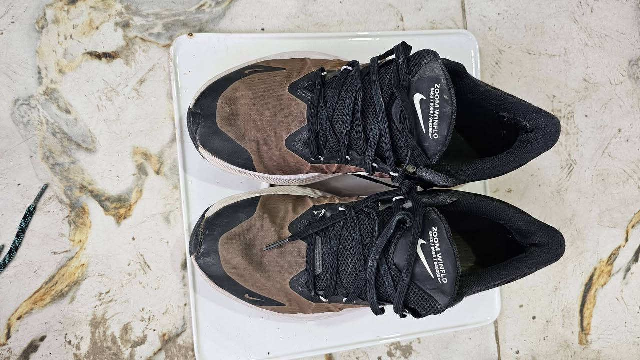 السلام عليكم  شعلة احذية بالة اوربي ماركات تقريبا ٢٥ زوج
سعر الزوج ٦ الاف
العمارة _الجمعيات شارع ٢٠
***********
