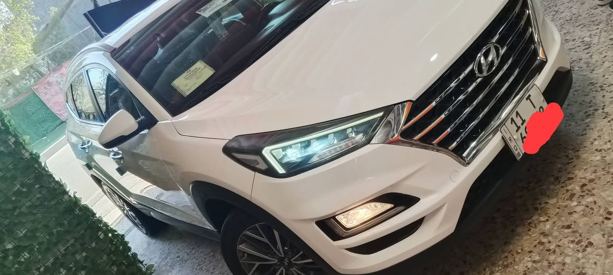 للبيع توسان خليجي موديل 19 فول مواصفات عده اسلايت خمس عدسات بصمه محرك 2000  دوش كوري اصلي سايد بريك بالرجل محرك كير كفاله من كلشي سياره جديده ومبيه اي نقص بيه اقل شبر باب سائق فقط العنوان بغداد والشراي يتصل ***********
