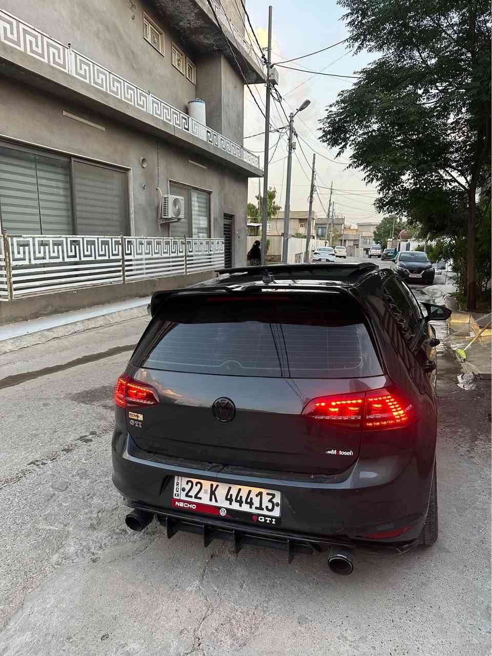 كولف gti فولل ٢٠١٥ سياره كه هه تا بلي جوان و كه نجانه يه هه موو گياني به شه رته ٣ پارجه و نيو سبوغي هه يه.  به س نمونه يه له جواني كير مه كينه هه موري به شه رت مه كينه ٢٠ توربويه بورغي لي بانه درايه كه بسه گه ر موشته ريني بيزارمان مه كه. له گه ل ريزم. 
ژ.م/*********** أربيل, العراق
