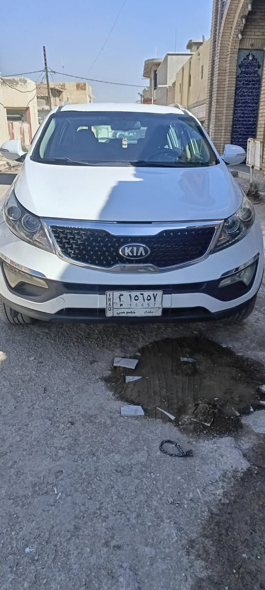 السلام عليكم..سبورتج ٢٠١٦ خليجي  رقم بغداد سنويه نافذه السونار مرفق السياره مكفوله من اي ضربه محرك كير حداديه تخم تاير باتري كله نظيف .. مكاني واسط الزبيديه .. السعر ١٤٠ بيه مجال ***********/***********
