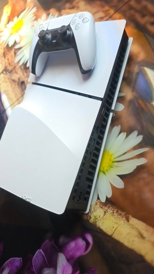 PS5_slim
اوربي ذاكره 1 تيرا
كامل ملحقاته جهاز نظيف وماداخل تصليح 
جوستك اصلي،وياه 3 جوستك فور شكل فايف 
قرص فيفا 2025
UPS_850V
العنوان_ الناصريه 
للأستفسار واتساب:***********
