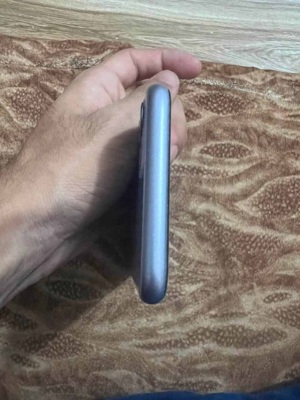 للبيع ايفون ١١ذاكرة١٢٨ بطاريه٩٤ سعر٣٠٠ رقمي***********
